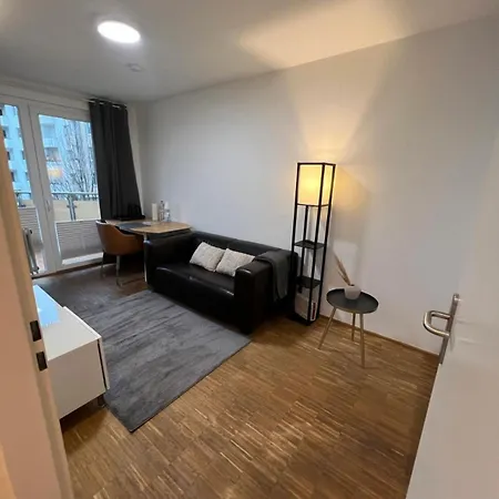 Medienhafen Apartment Direkt Am Zentrum Dusseldorf Exterior photo